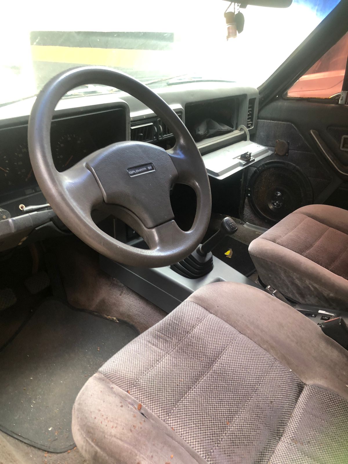 Interior - painel e volante - estado atual